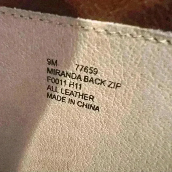 Frye Miranda Brown Leather Back
Zip Heeled Boots Size 9 100% leather - Picture 7 of 8